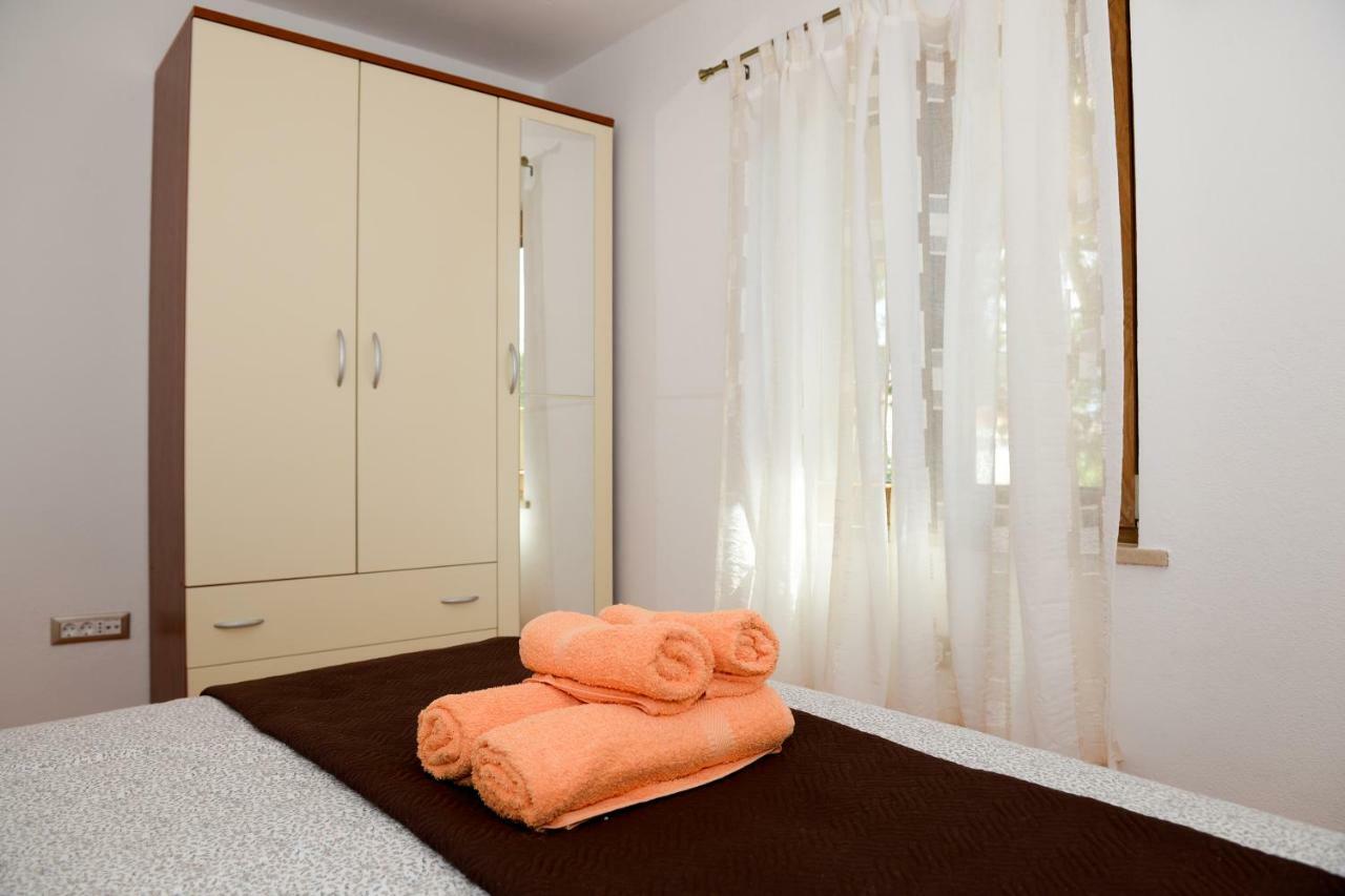 Apartment Markioli Povlja  Exterior photo